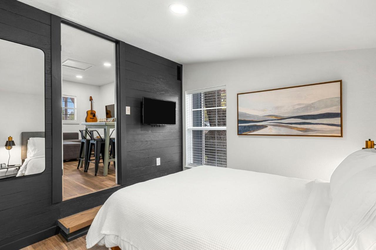 New! The Yellow Door- Downtown Wimberley W/ River Access Eksteriør bilde