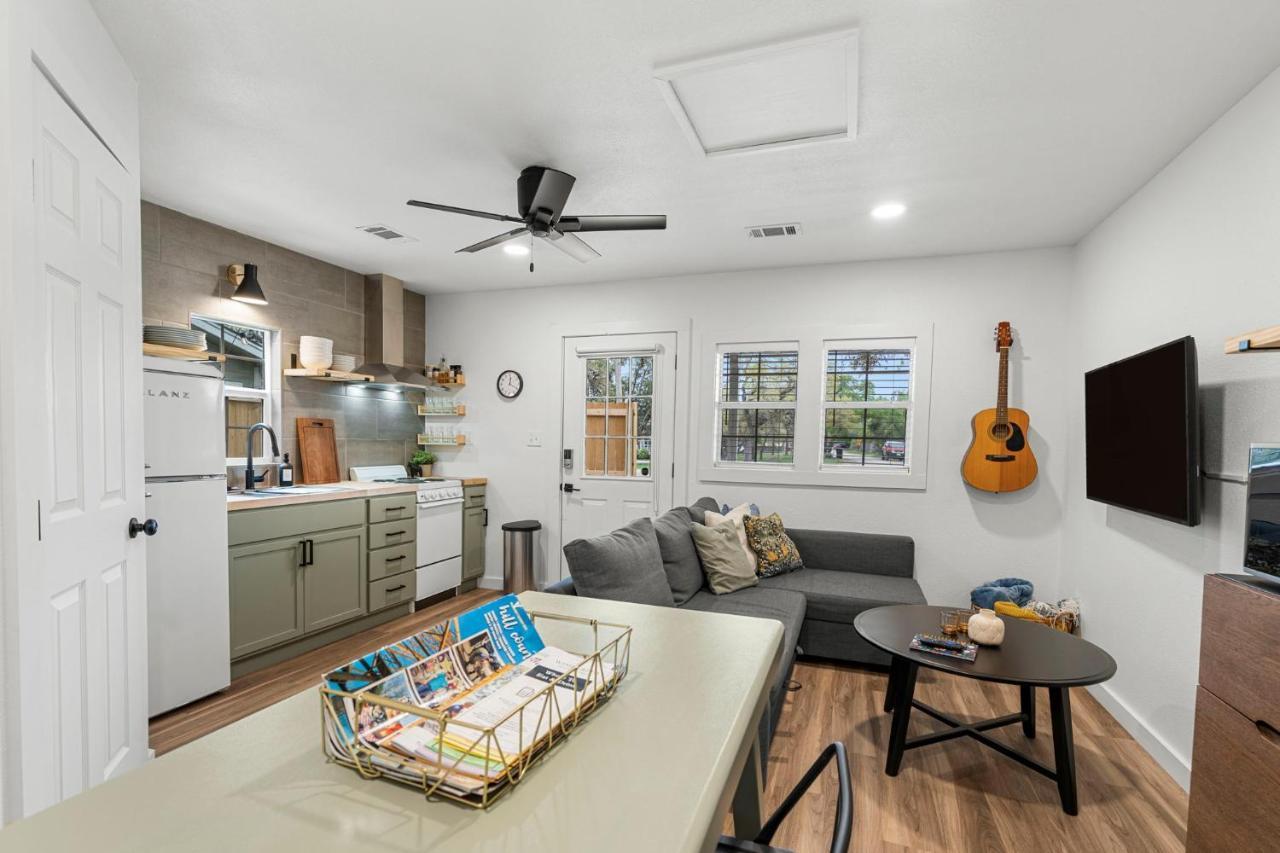 New! The Yellow Door- Downtown Wimberley W/ River Access Eksteriør bilde
