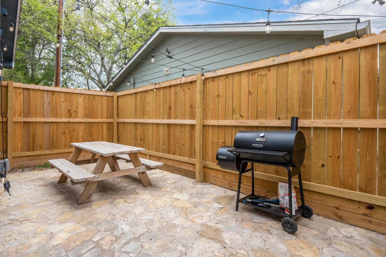 New! The Yellow Door- Downtown Wimberley W/ River Access Eksteriør bilde
